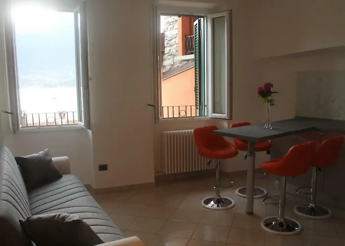 Casa Valli Лезено