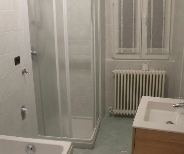 Casa Valli Лезено